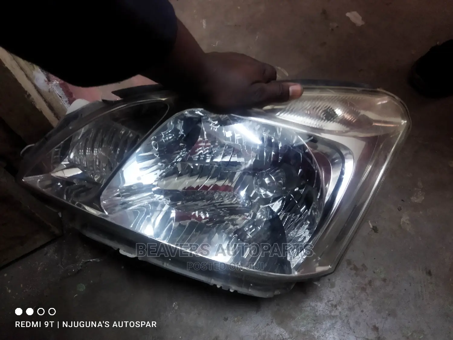 Premio 2002 Zenon Headlight