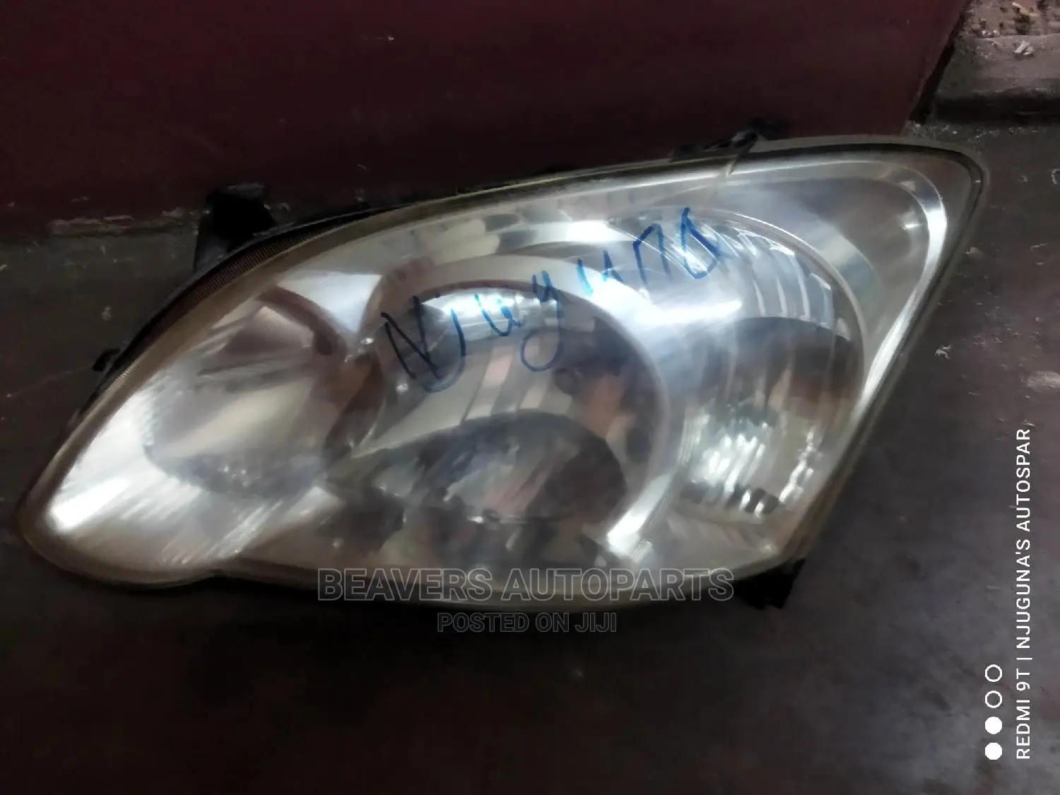 Toyota Runx Headlight