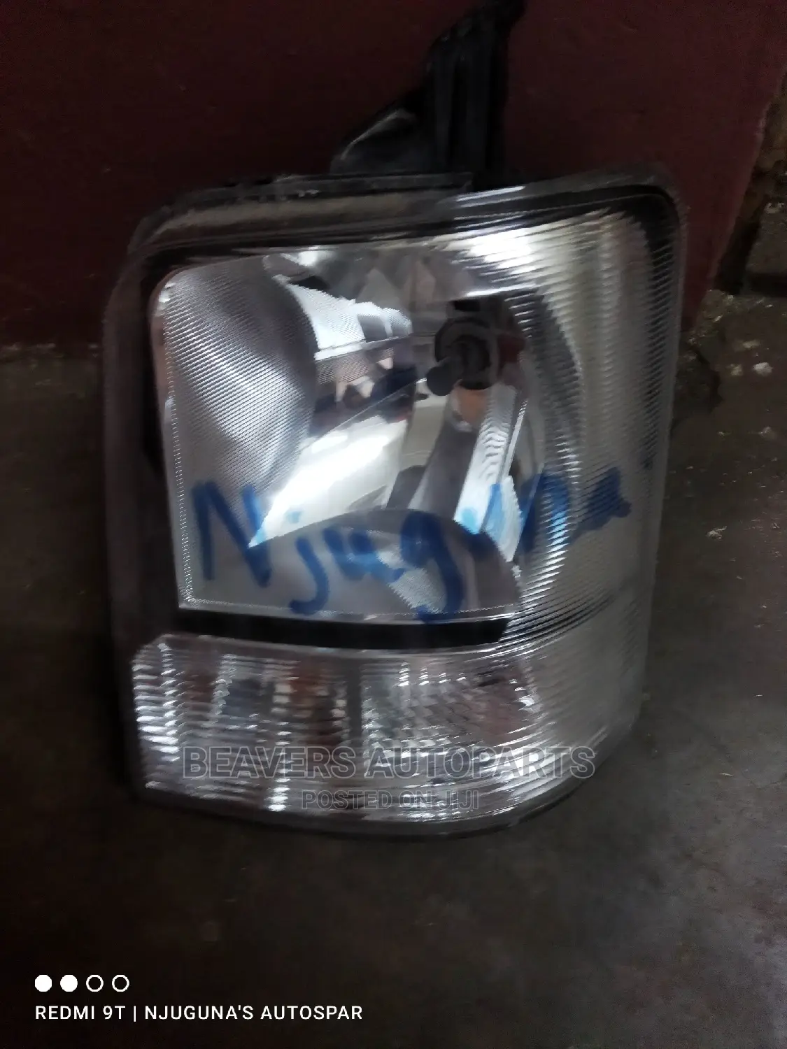 Suzuki Every Headlights