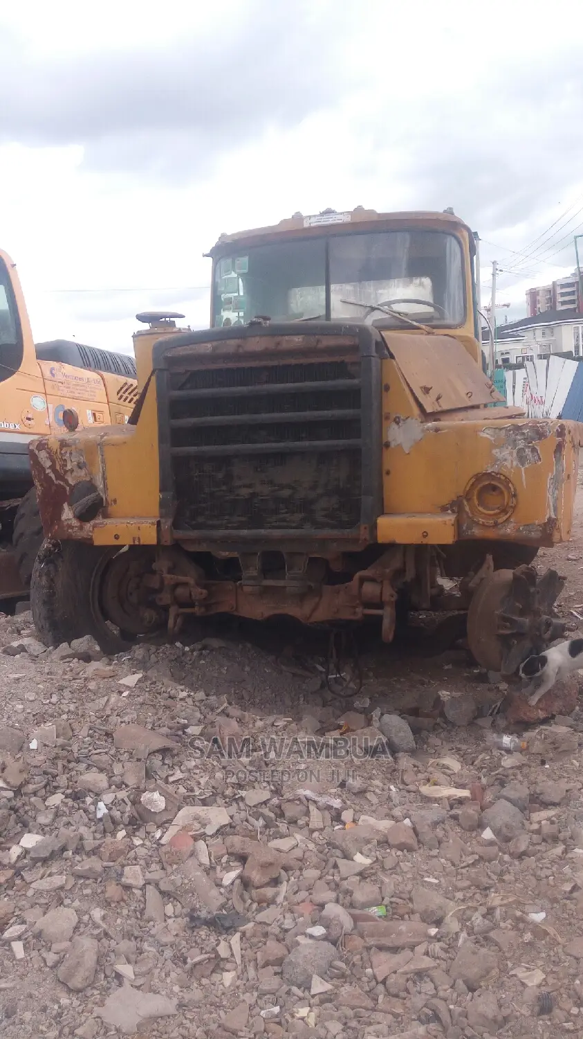 We Buy Salvage Objects, Scrap Buyers