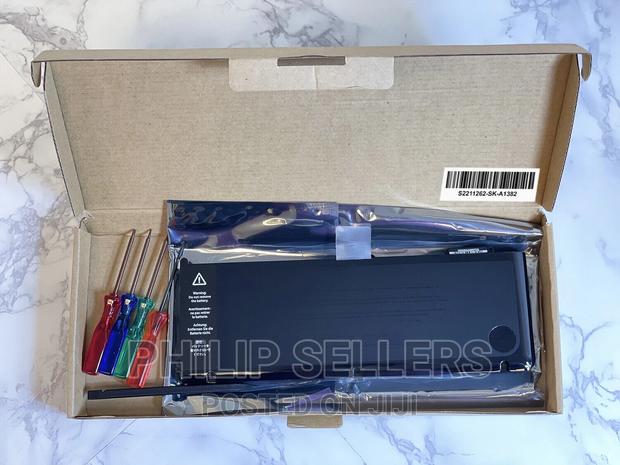 New Genuine A1382 Battery for Apple Macbook Pro - thumbnail 2