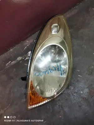 Nissan Note 2005 Headlight