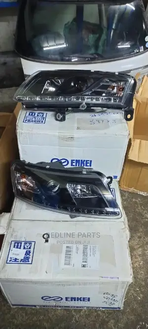 AUDI A6 2005/2006 Aftermarket Headlights