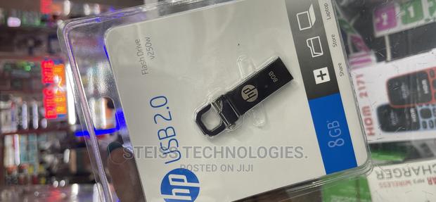 8gb Hp Flashdrive.