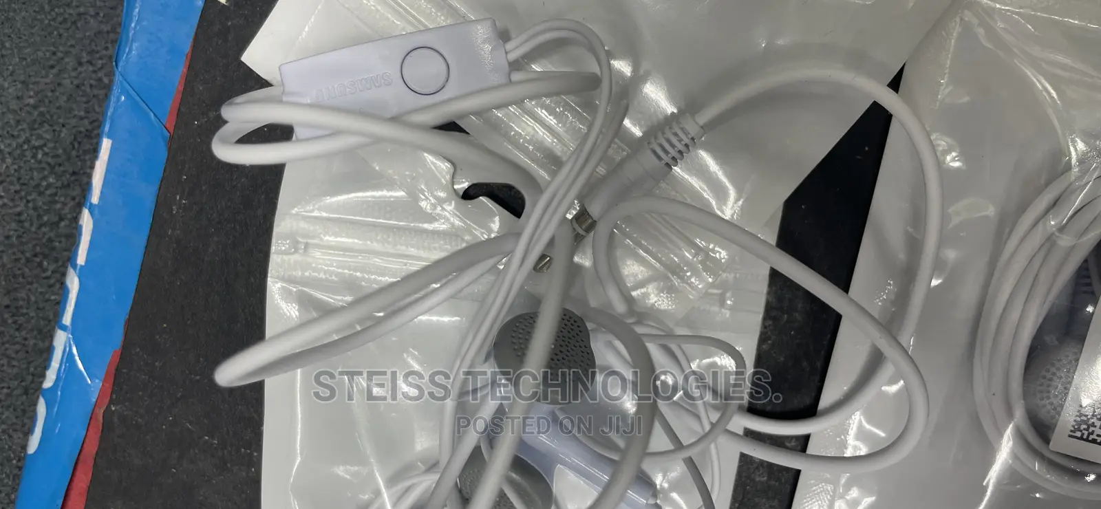 Yj-samsung Earphones.