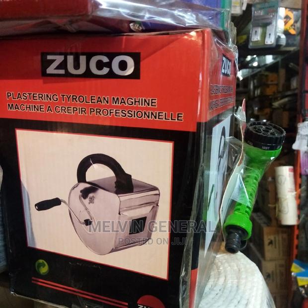 Zuco Rough Cast Machine - main view