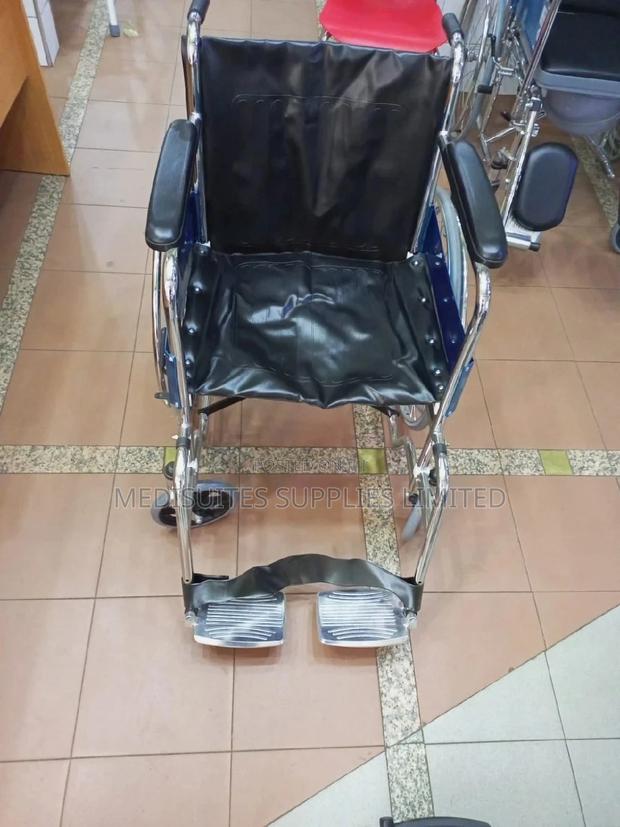 Standard Wheelchair. - thumbnail 2