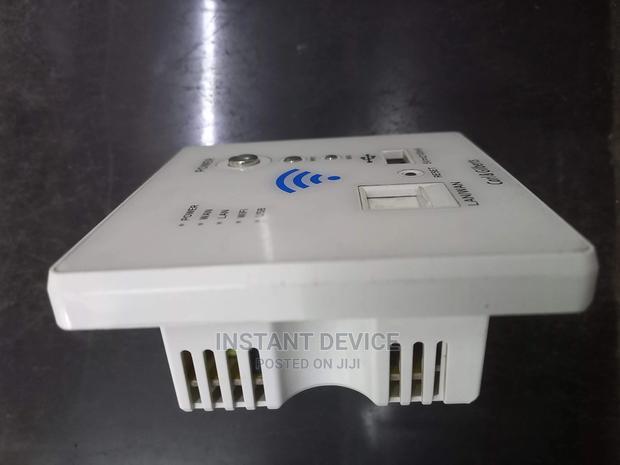 Multi-Functional In-Wall Wireless Wifi Router With Usb-Charg - thumbnail 3