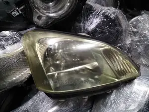 Premio 2005 Zenon Headlight