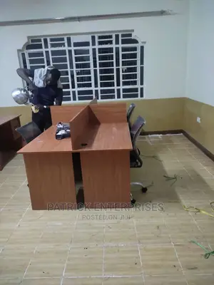 Executive 4 Way Workstation 1.2 Mtrs Each Desk