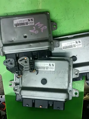 Nissan Serena Engine Control Unit
