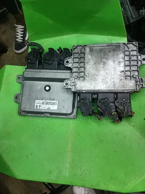 Nissan Note E11 Engine Control Unit