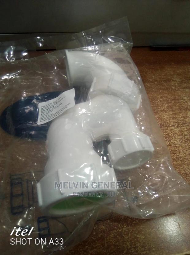 P Trap 11/2"With Outlet - main view