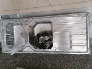 STAINLESS KITCHEN SINK (Double Bowl Single Drain)