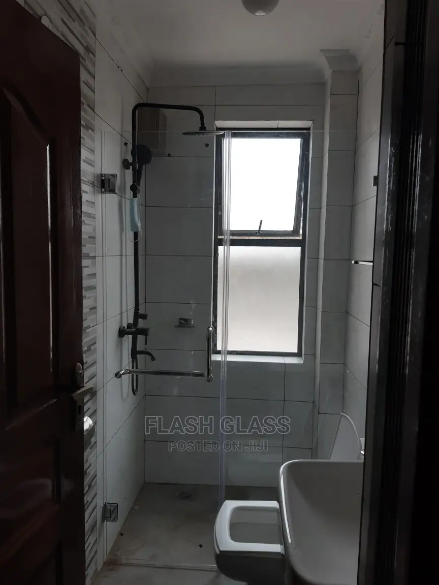 Shower Screen Enclosure