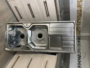STAINLESS KITCHEN SINK (Double Bowl Single Drain)
