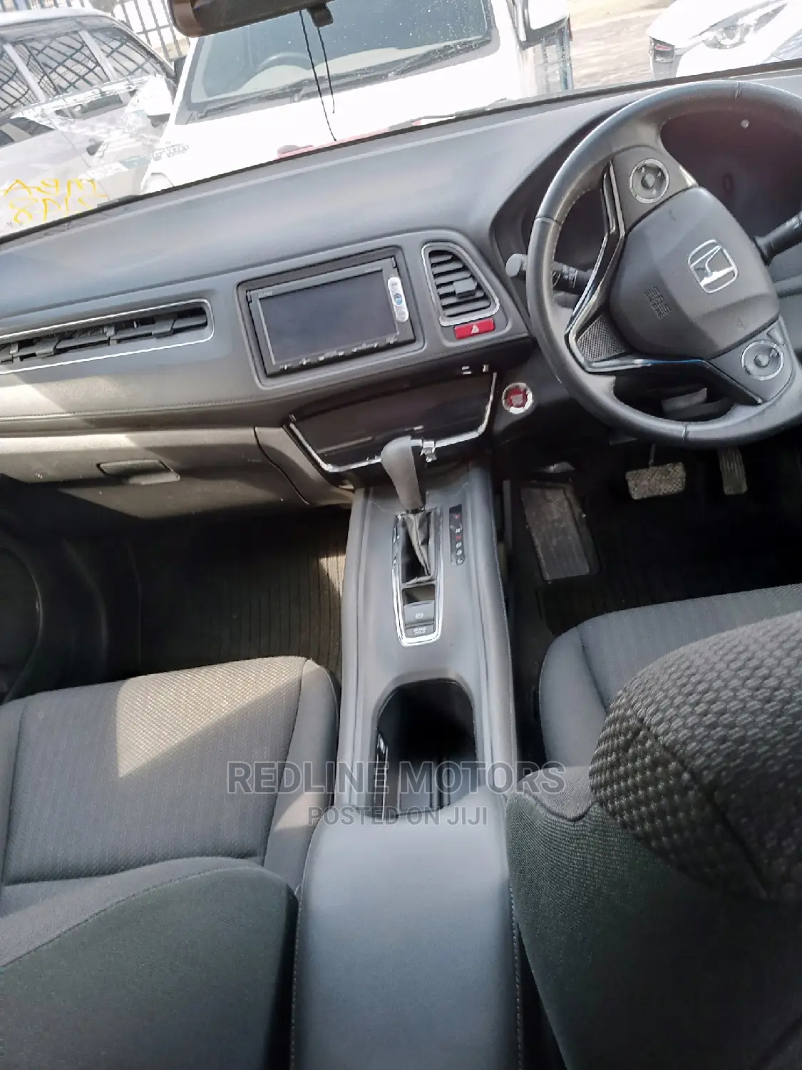 Honda Vezel 2016 Silver