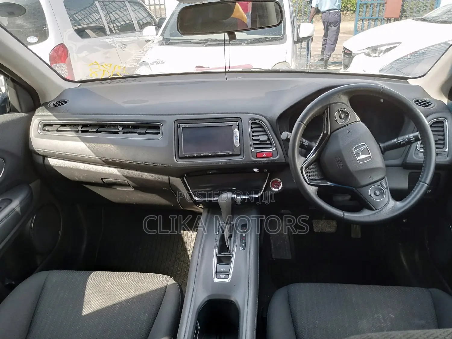 Honda Vezel 2016 Silver
