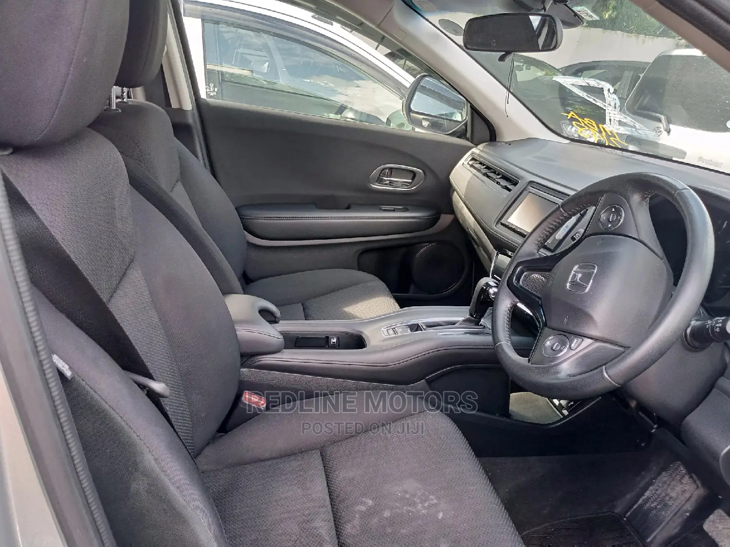 Honda Vezel 2016 Silver