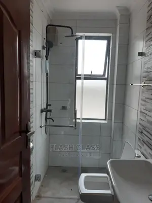 Shower Screen Enclosure