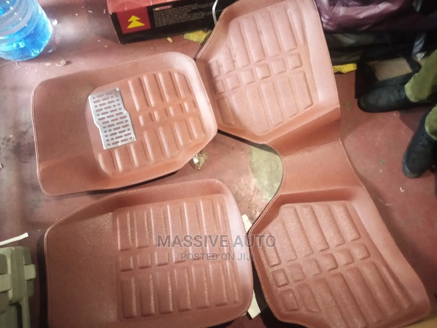 Clean 4 D Car Floor Mats