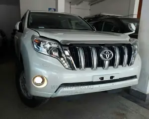 Toyota Land Cruiser Prado 2016 White