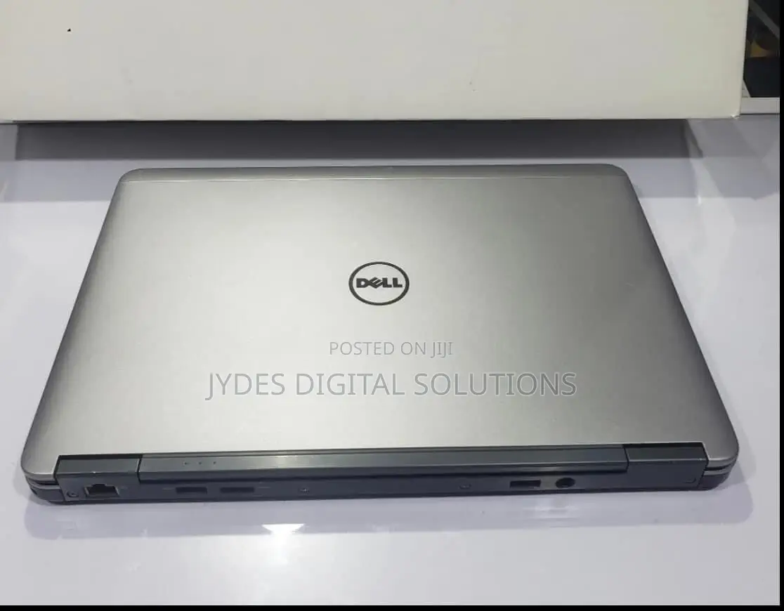 Laptop Dell Latitude E7240 4GB Intel Core i5 SSD 128GB