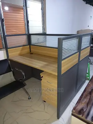 Spacious 2 Way Workstation