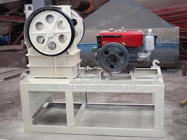 Mobile Jaw Crusher With Diesel - thumbnail 3