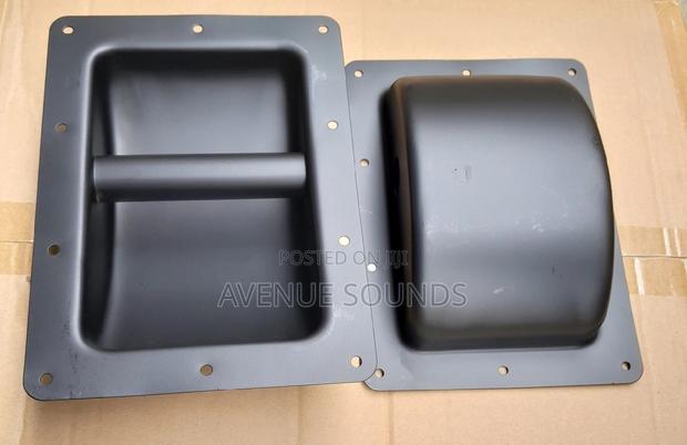 Mettalic Speaker Handles