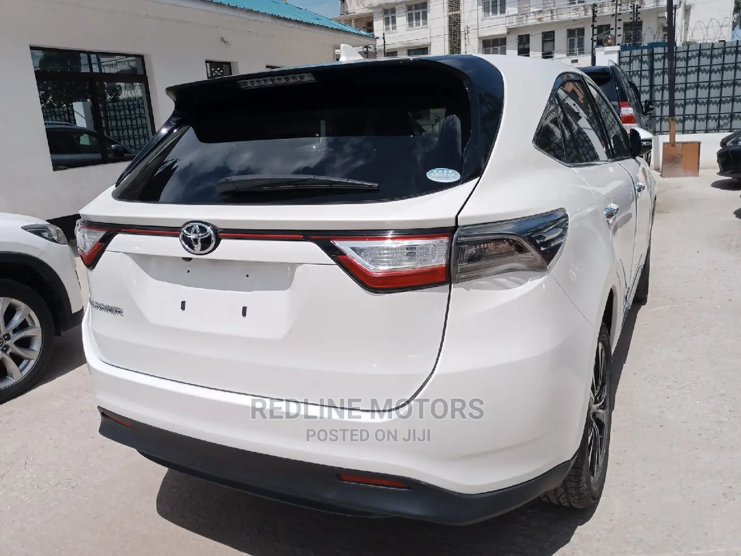 Toyota Harrier 2.0 2016 White