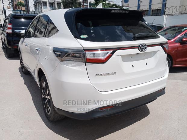 Toyota Harrier 2.0 2016 White - thumbnail 9