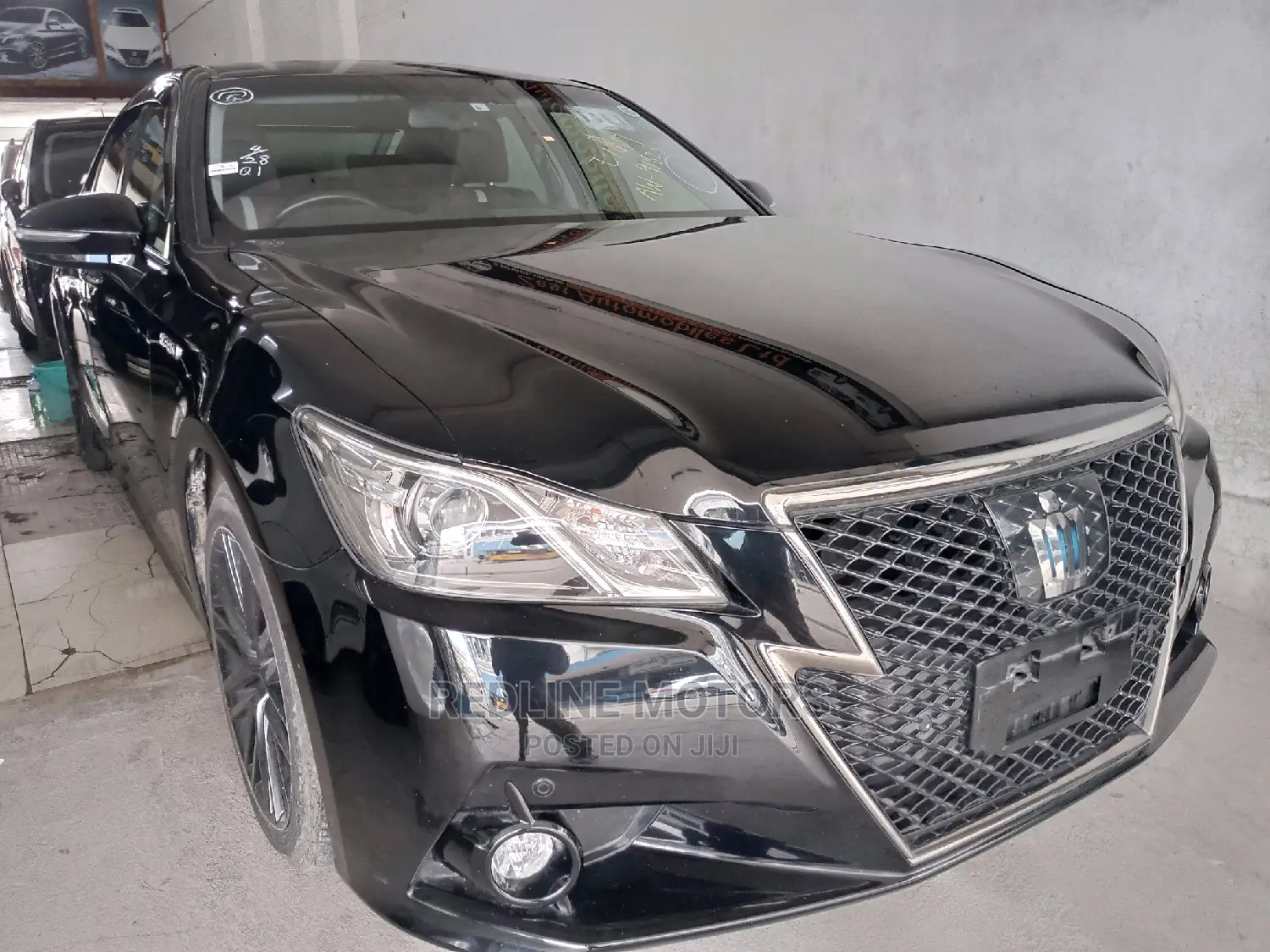 Toyota Crown 2016 Black