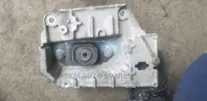 Nissan Wingroad Gearbox Mount.
