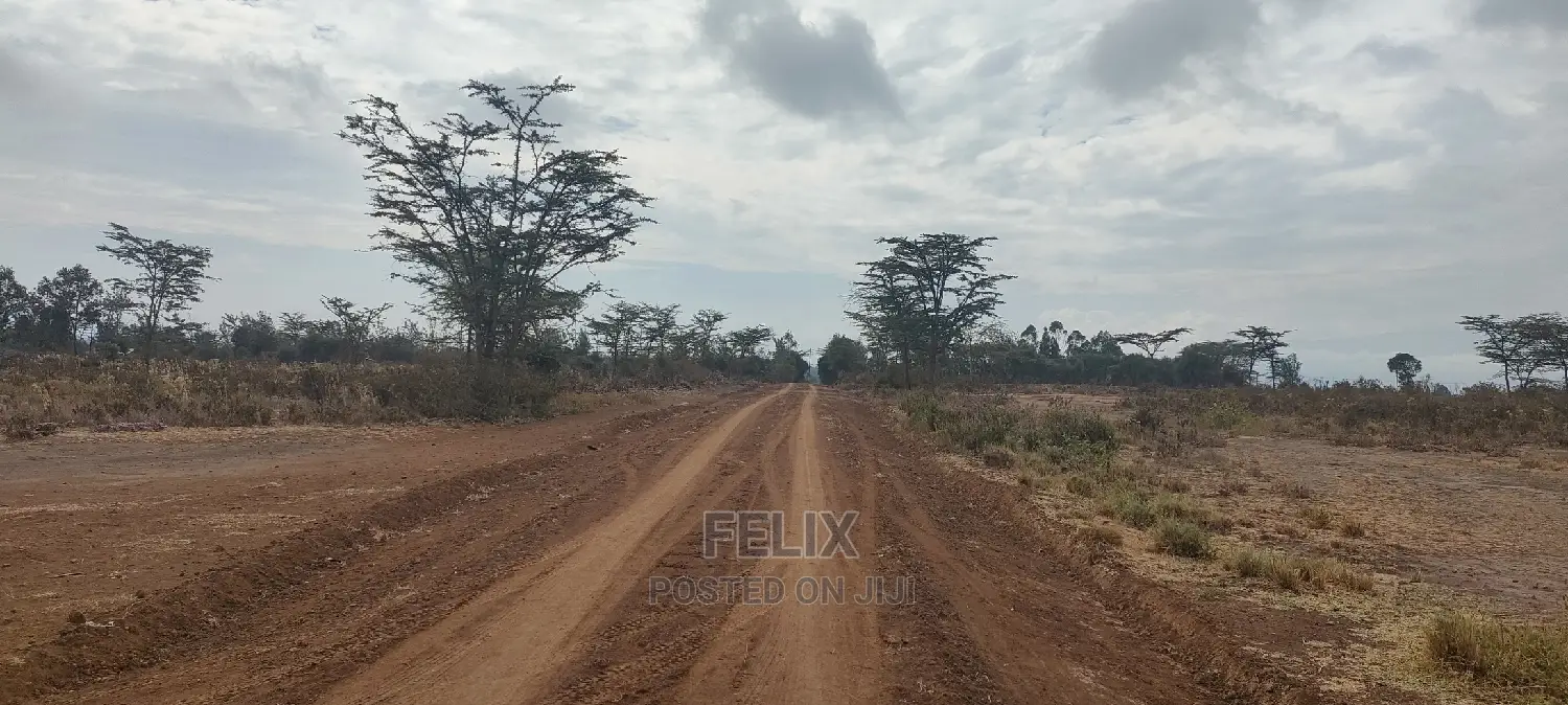8 Acres Narumoru/Thoome/ Matanya