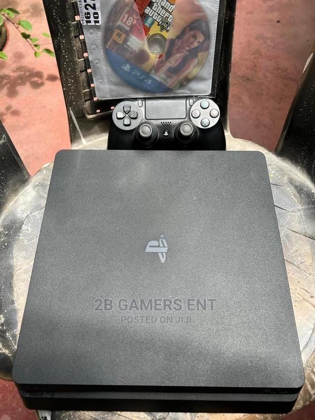 Slim Chipped Ps4, With Games - main view