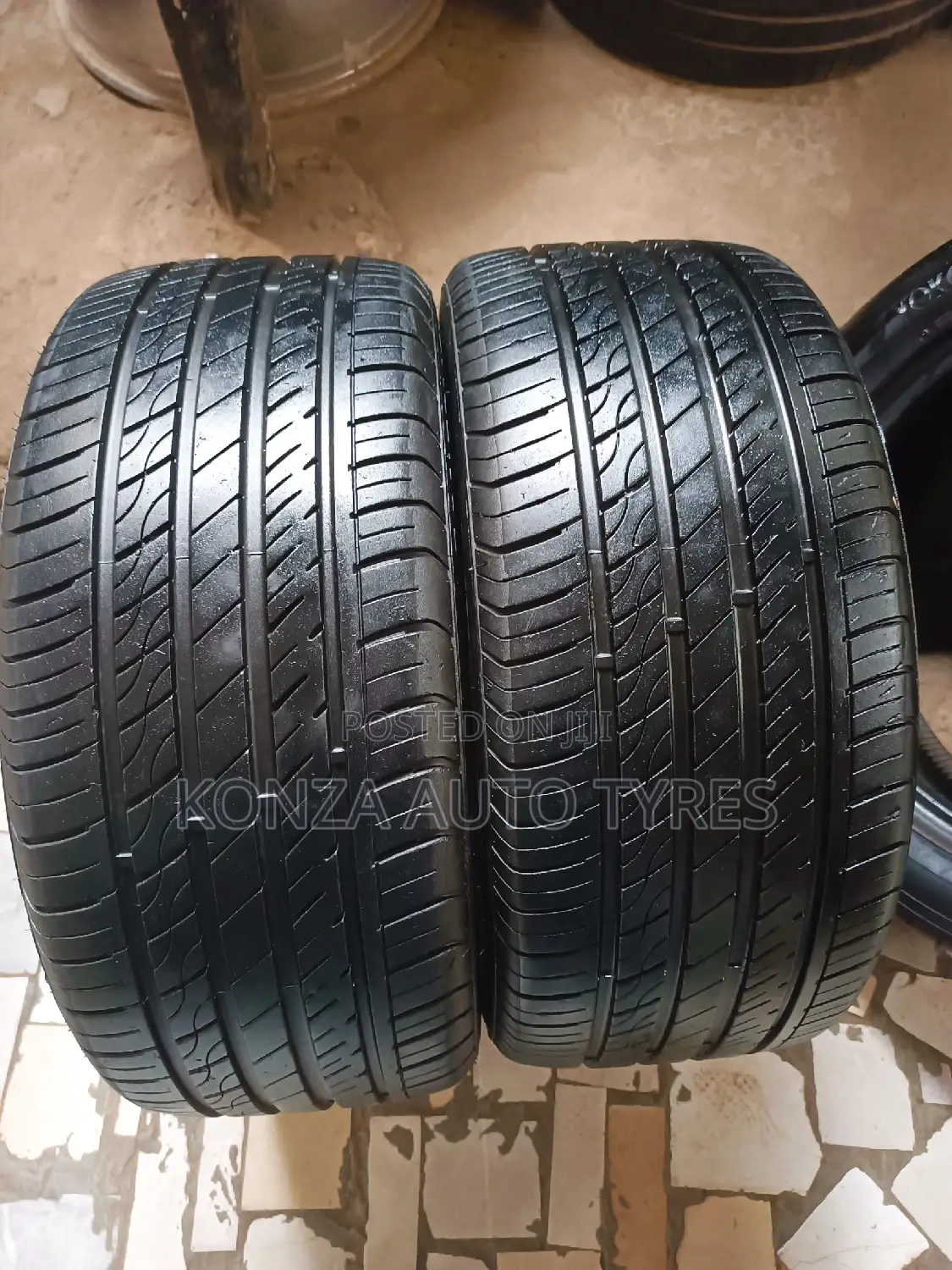Composs Tyres Size 245/40r18 Per Pc