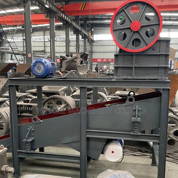 Jaw Crusher With Screen - thumbnail 4