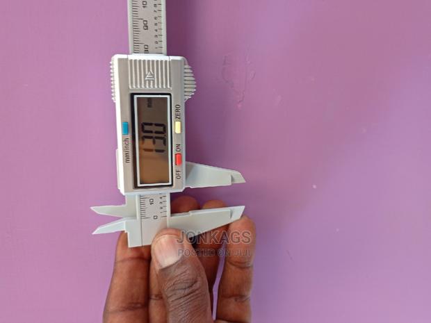 150mm Long Digital Calipers - main view