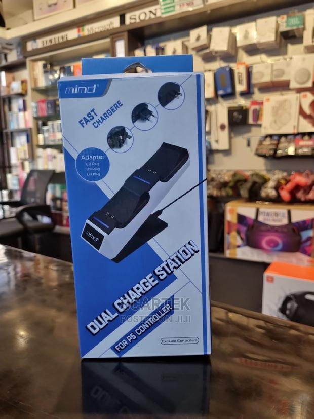 Dual Charge Station for Ps5 Controller - main view