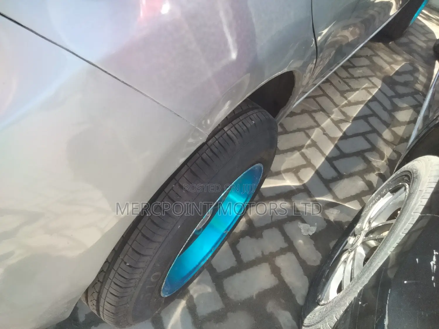 Toyota Vitz 2012 Silver