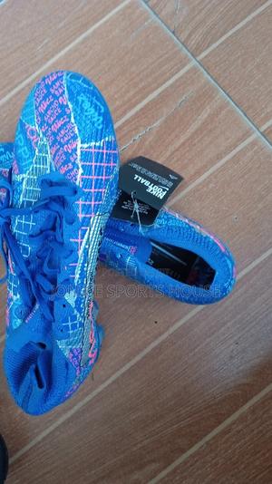 Puma Soccer Boots - thumbnail 2