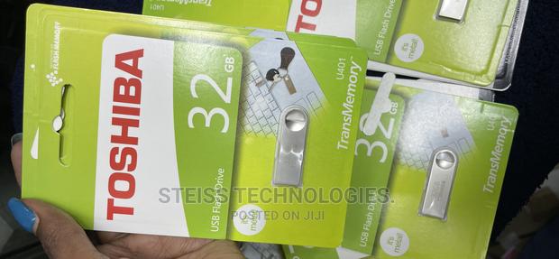 32gb Toshiba Flashdisk. - thumbnail 2