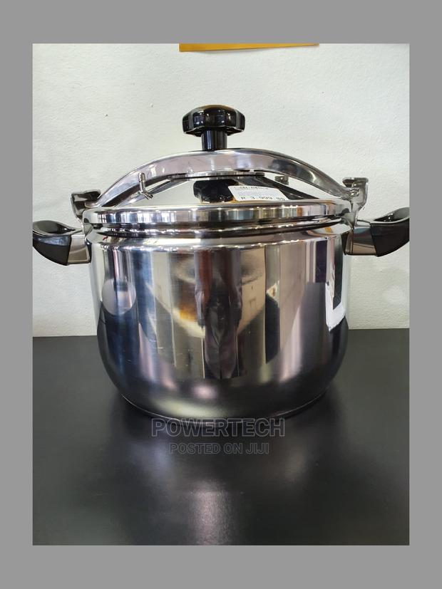 Pressure Cooker ;;5 Litres
