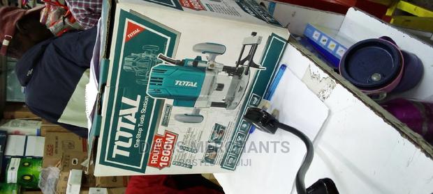 Total Wood Router 1600w - main view