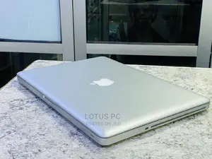 Laptop Apple MacBook Pro 2012 4GB Intel Core I5 HDD 500GB