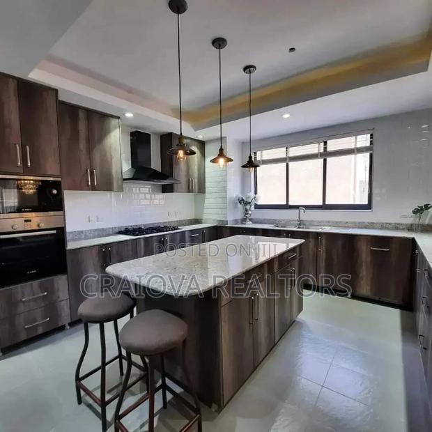 4bdrm Duplex in Valley Arcade for sale - thumbnail 6