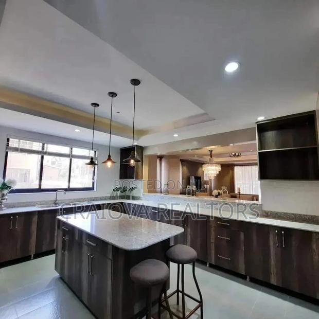 4bdrm Duplex in Valley Arcade for sale - thumbnail 4