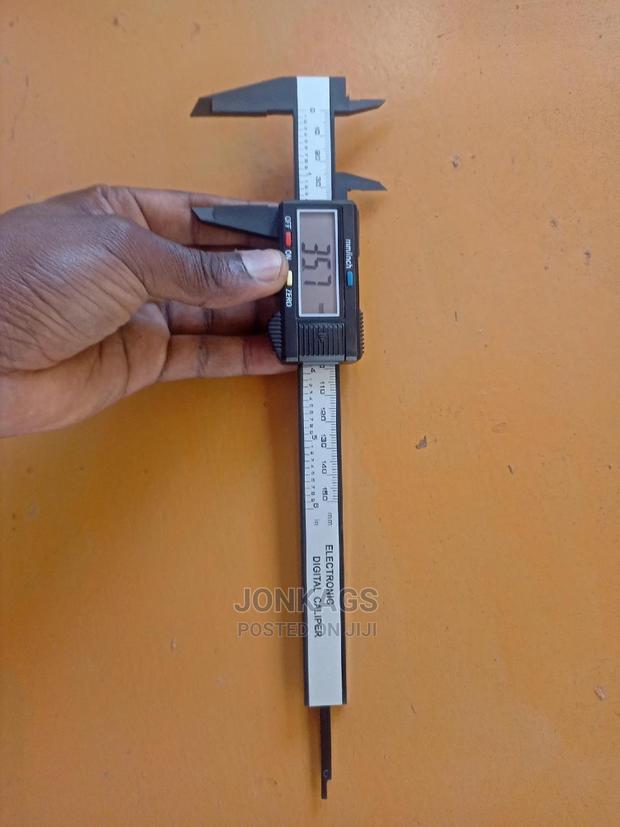 Digital Callipers With +-0.1mm Accuracy - thumbnail 5