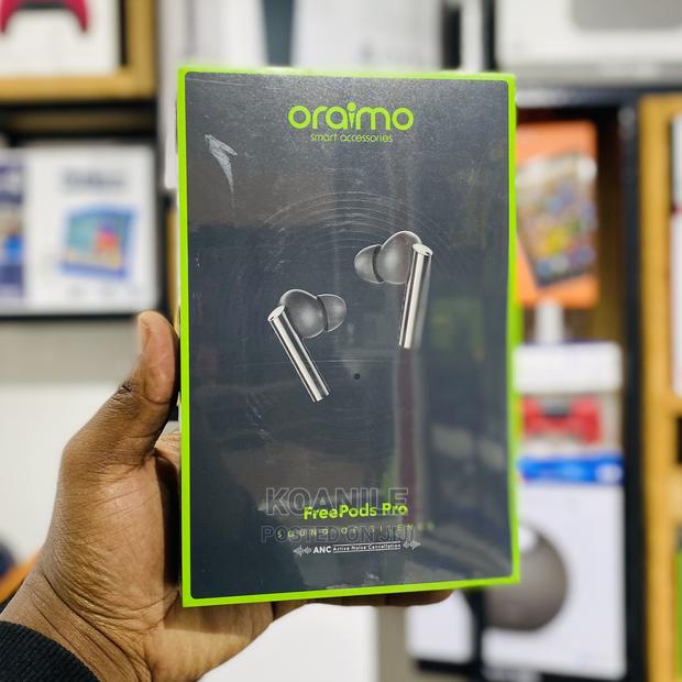 Freepods Pro by Oraimo - main view
